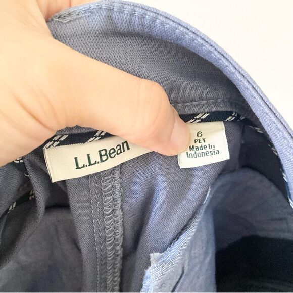 L.L.Bean‎ Women's Comfort Stretch Pants, Mid-Rise Straight-Leg Chino 6P - Picture 2 of 6